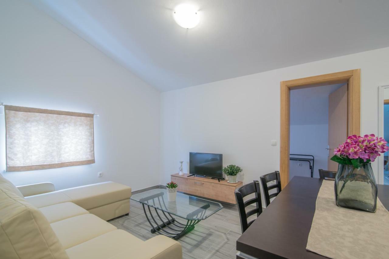 Middle Istra Apartment Pazin Exterior photo