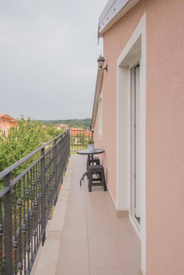 Middle Istra Apartment Pazin Exterior photo